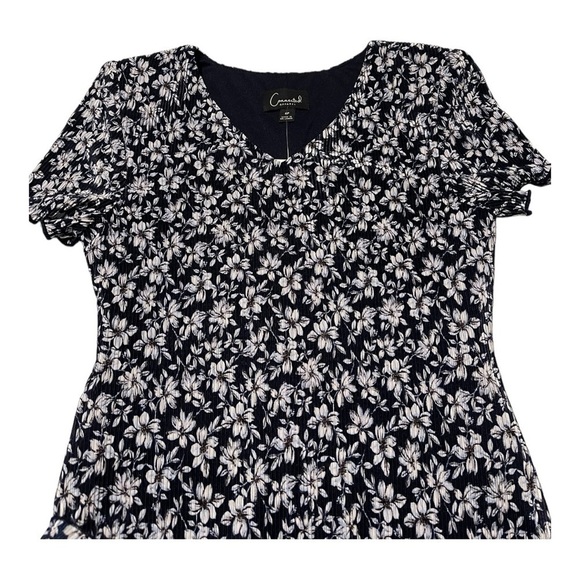 Connected Apparel Crepe Dress - Picture 11 of 11